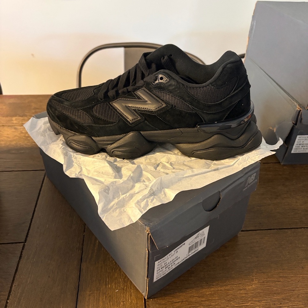 New Balance Men's Black 9060 Sneakers - Picture 2 of 4